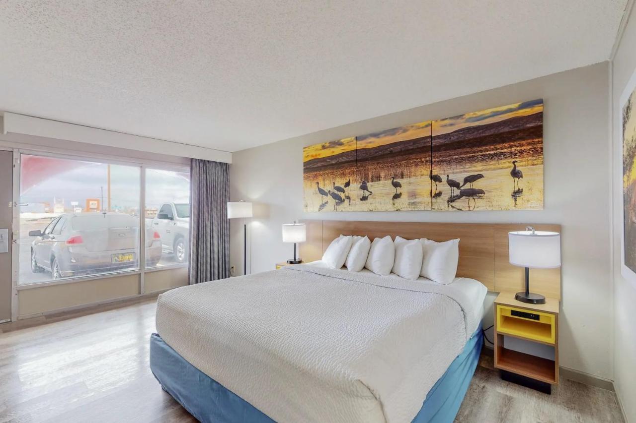 Days Inn By Wyndham Socorro Esterno foto